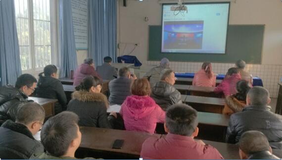 ͨʯѧ ֯ԱɲйۿʮŴ¹ΡרƬ